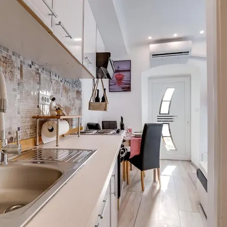 Antigona Bed & Breakfast