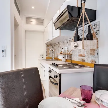 Antigona Bed & Breakfast 3*